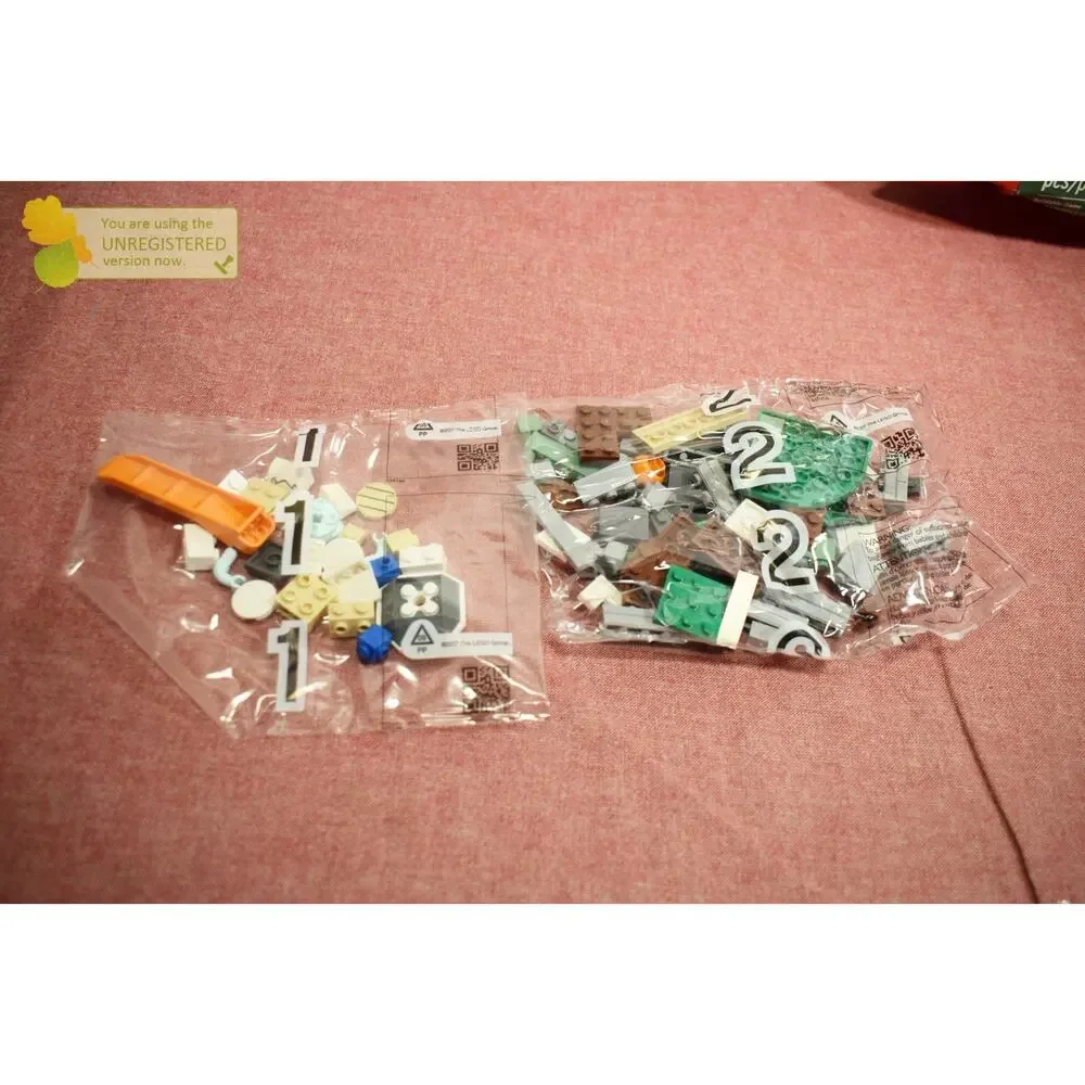 LEGO Super Mario King Boo's Haunted Mansion Set 71436 - Picture 2 of 16